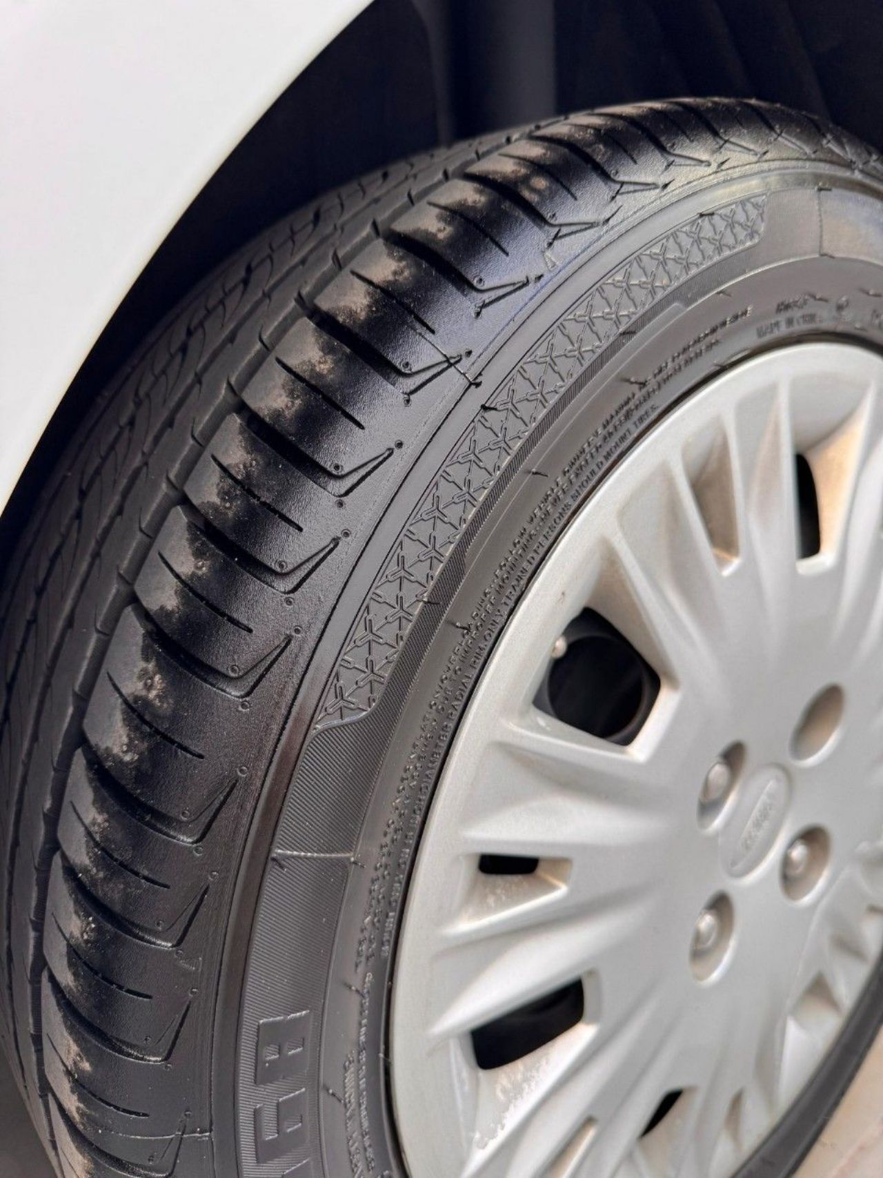 Ford Fiesta KD Usado Financiado en Mendoza, deRuedas