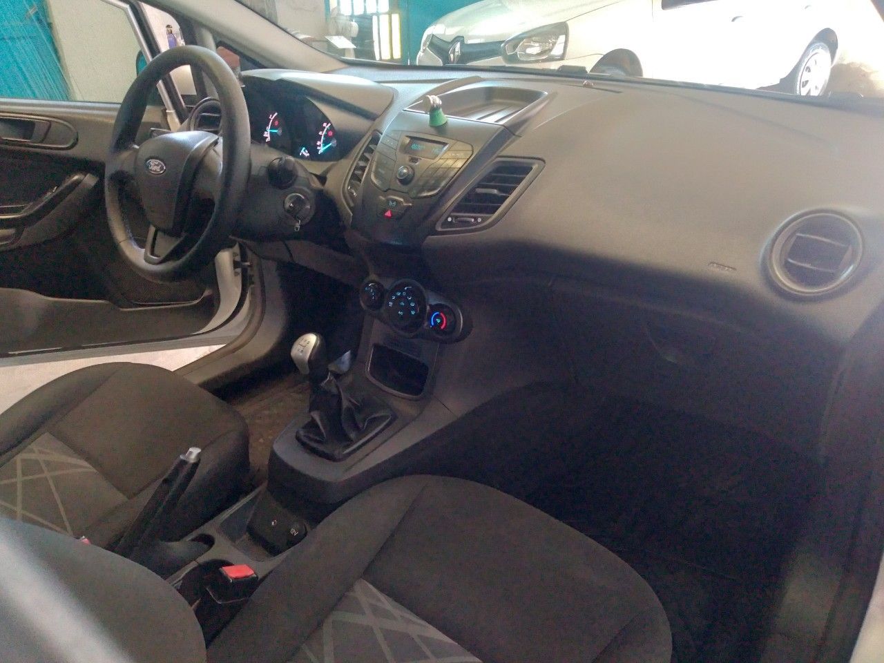 Ford Fiesta KD Usado Financiado en Mendoza, deRuedas