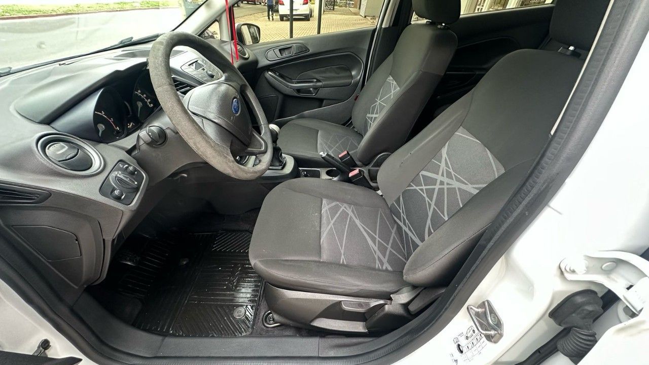 Ford Fiesta KD Usado Financiado en Córdoba, deRuedas