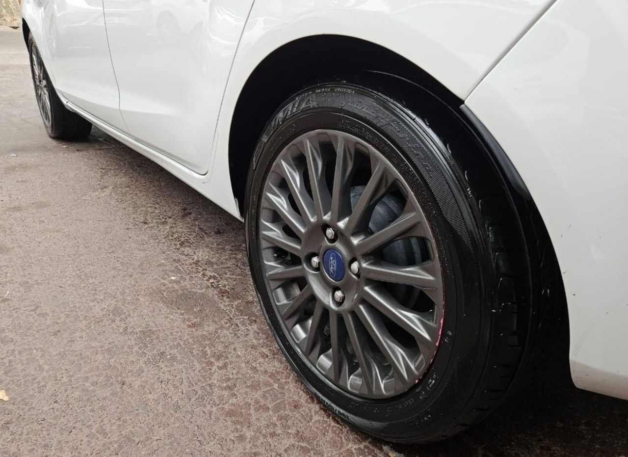 Ford Fiesta KD Usado en Mendoza, deRuedas