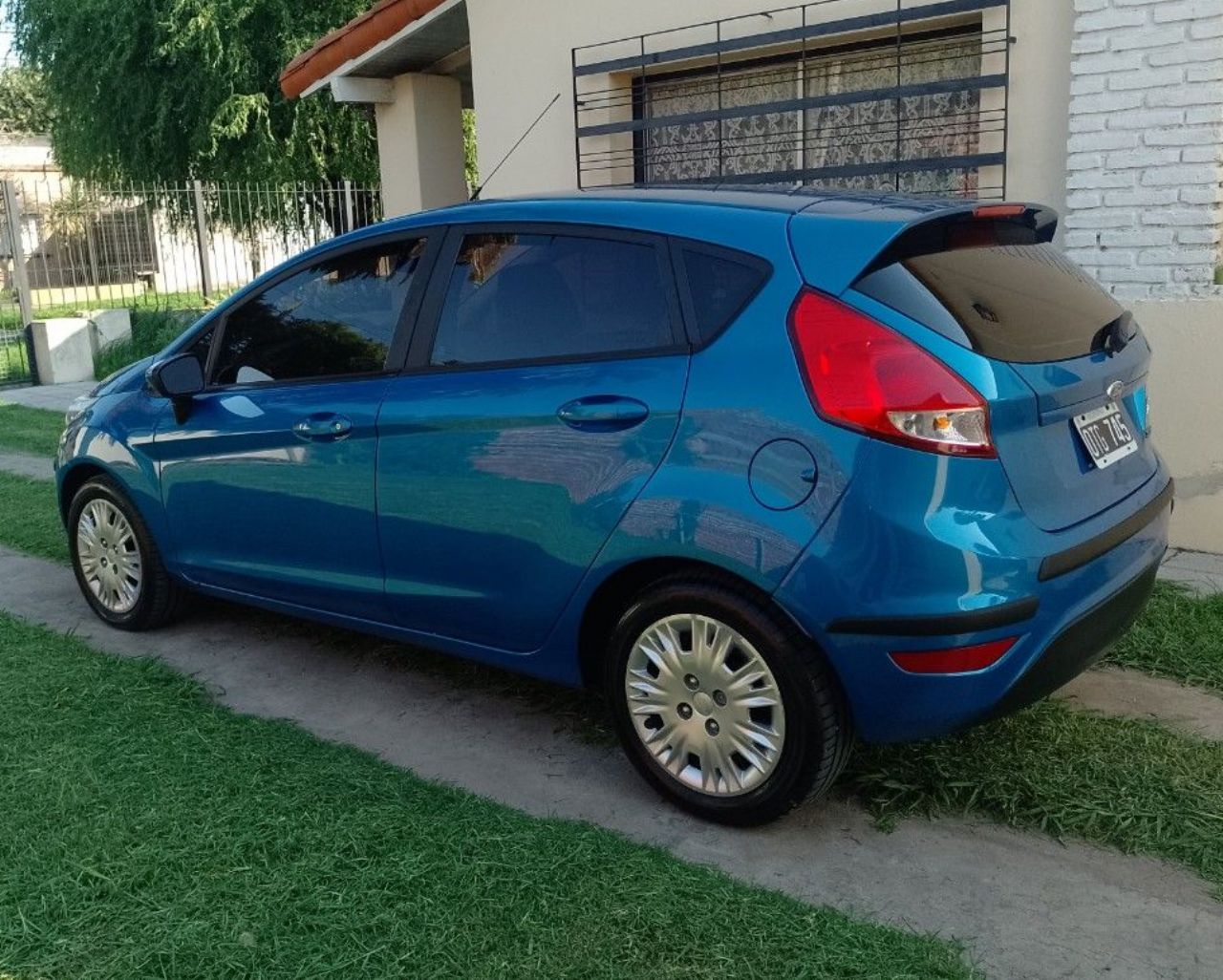 Ford Fiesta KD Usado en Buenos Aires, deRuedas