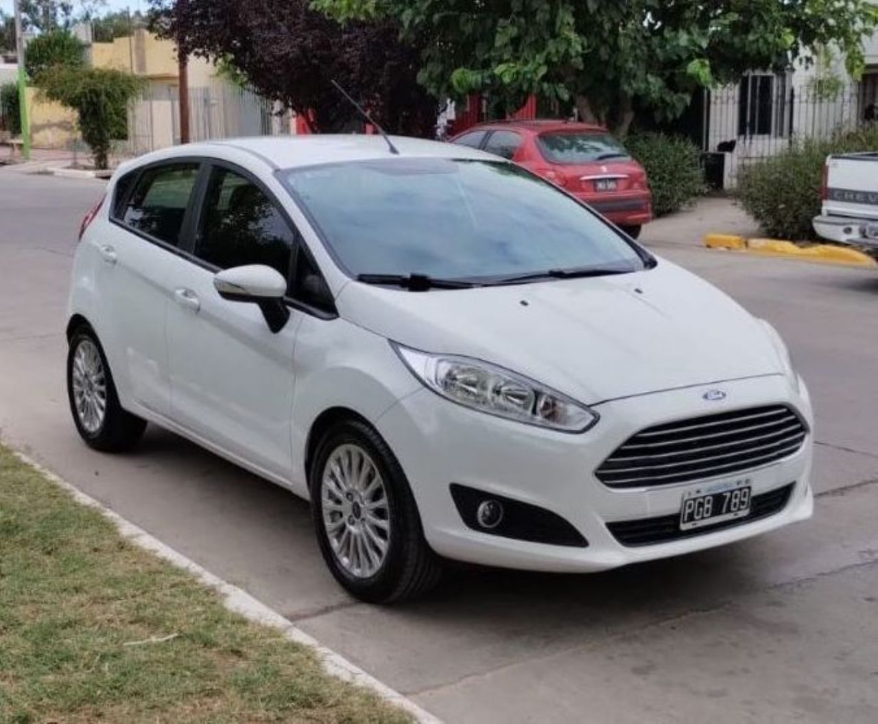 Ford Fiesta KD Usado en Mendoza, deRuedas