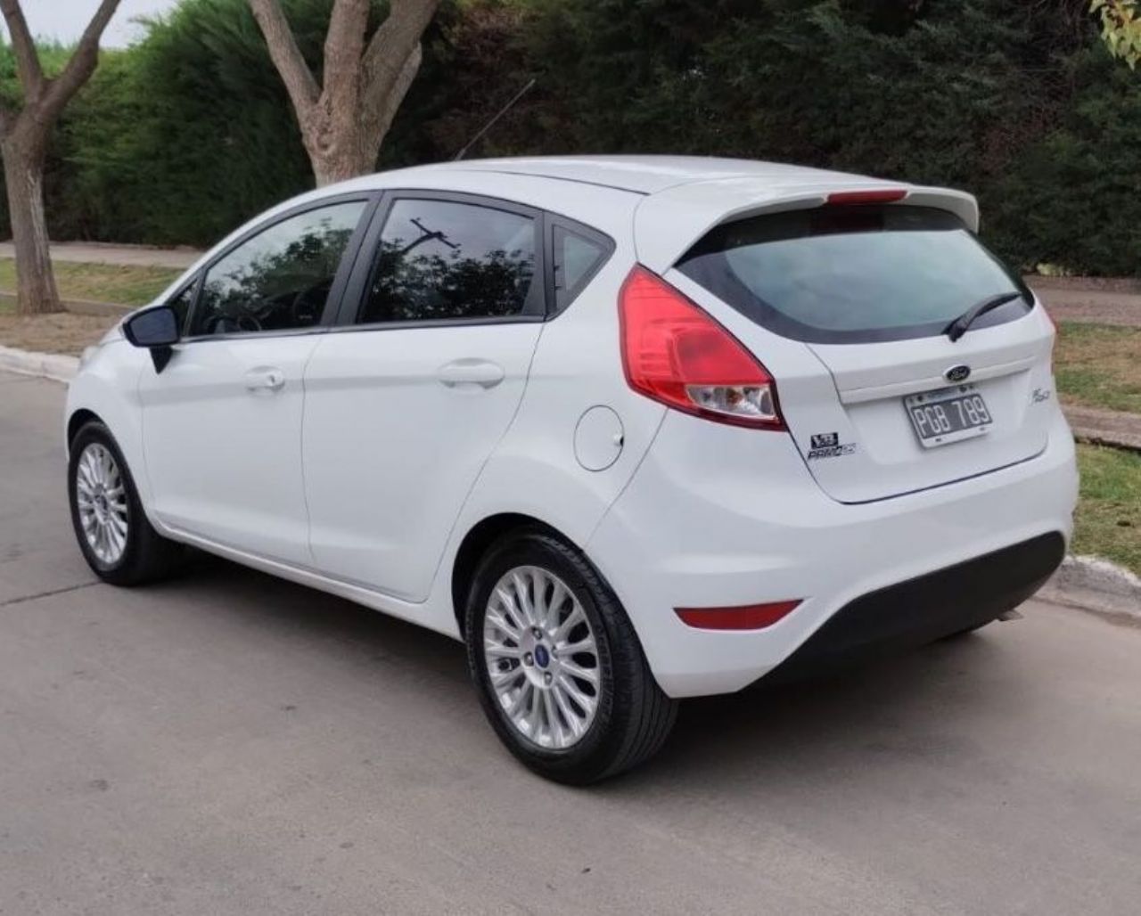 Ford Fiesta KD Usado en Mendoza, deRuedas