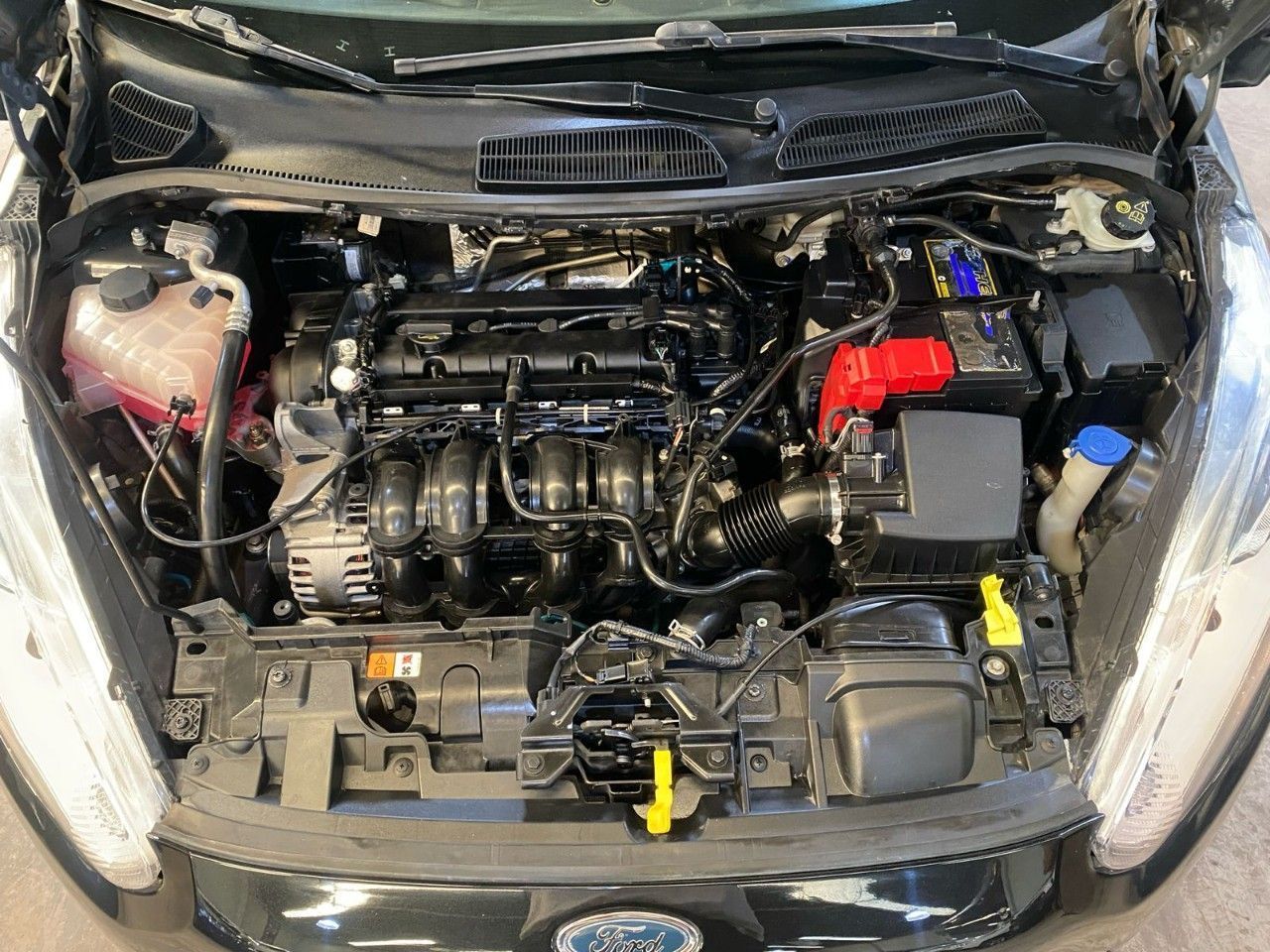 Ford Fiesta KD Usado en Mendoza, deRuedas