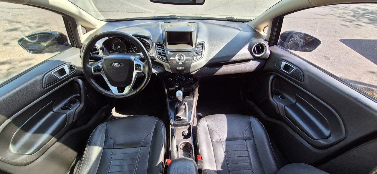 Ford Fiesta KD Usado en Mendoza, deRuedas