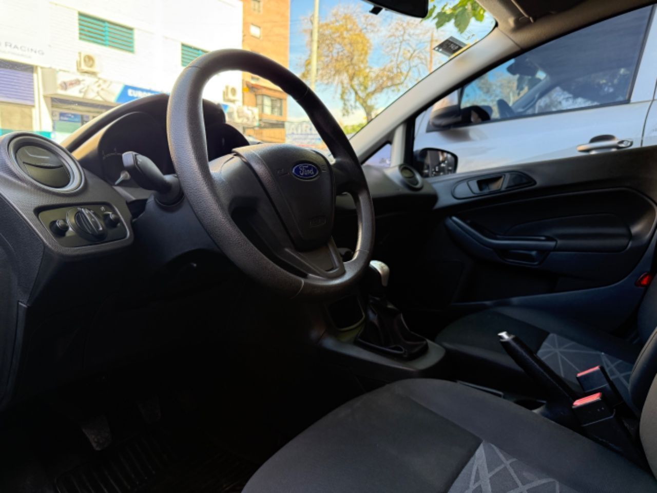 Ford Fiesta KD Usado en Mendoza, deRuedas