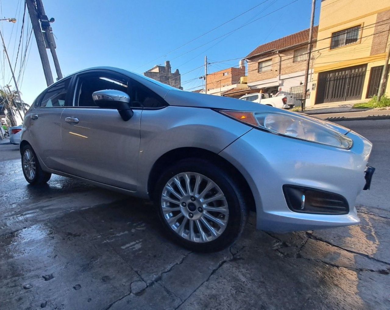 Ford Fiesta KD Usado en Buenos Aires, deRuedas