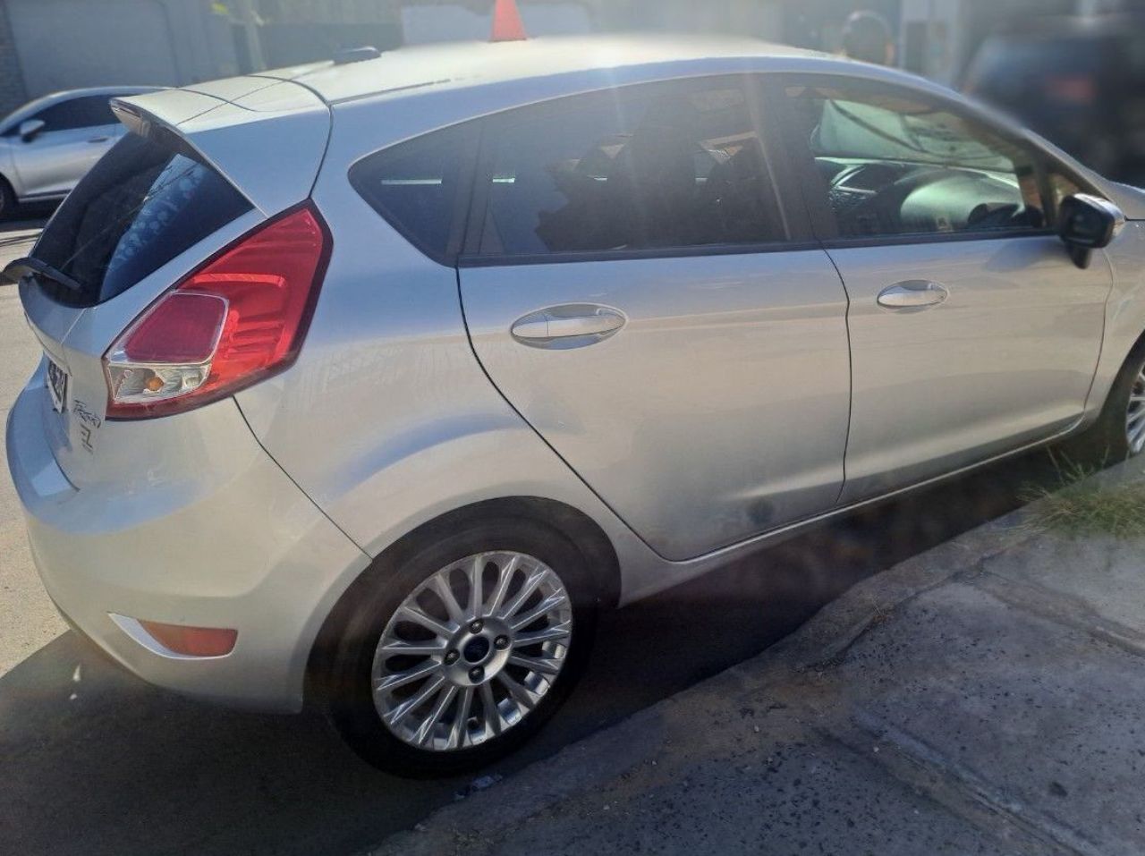 Ford Fiesta KD Usado en Buenos Aires, deRuedas