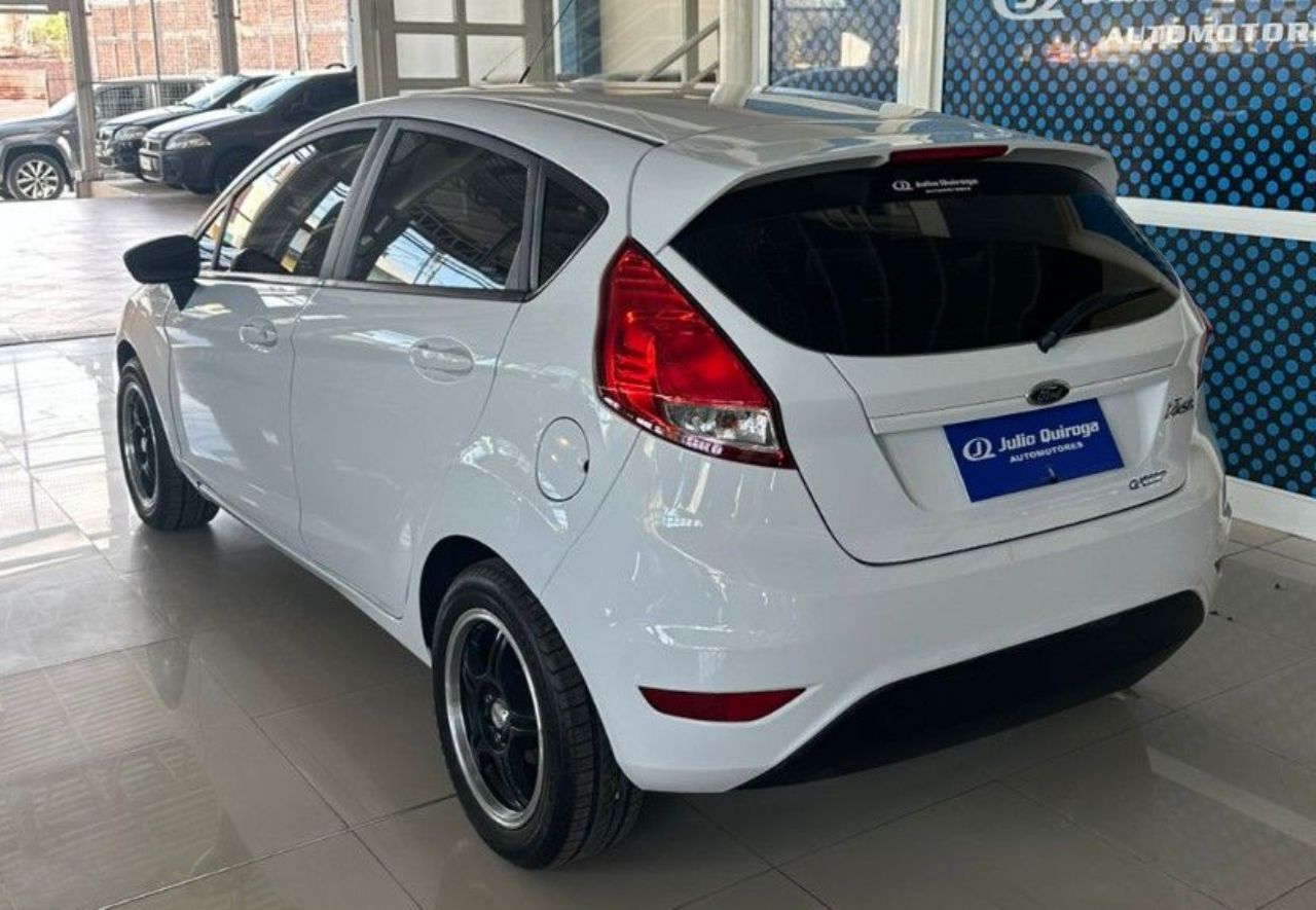 Ford Fiesta KD Usado en Mendoza, deRuedas