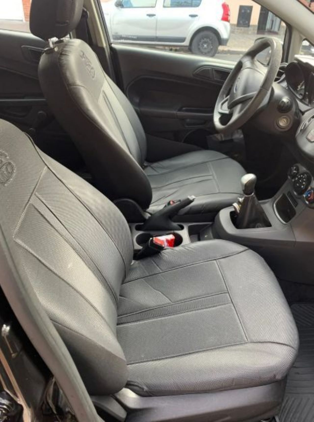 Ford Fiesta KD Usado en Buenos Aires, deRuedas