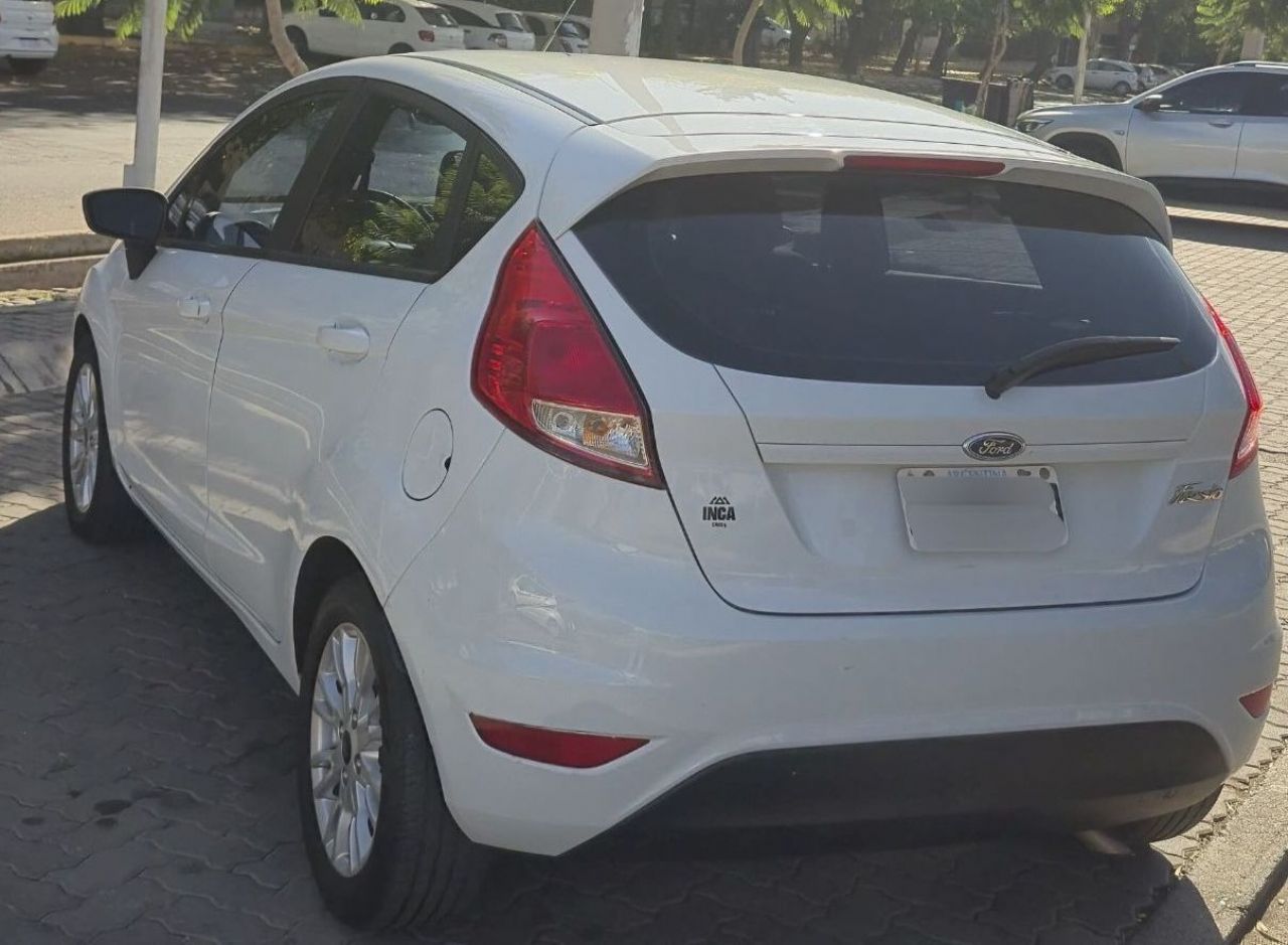 Ford Fiesta KD Usado en Mendoza, deRuedas