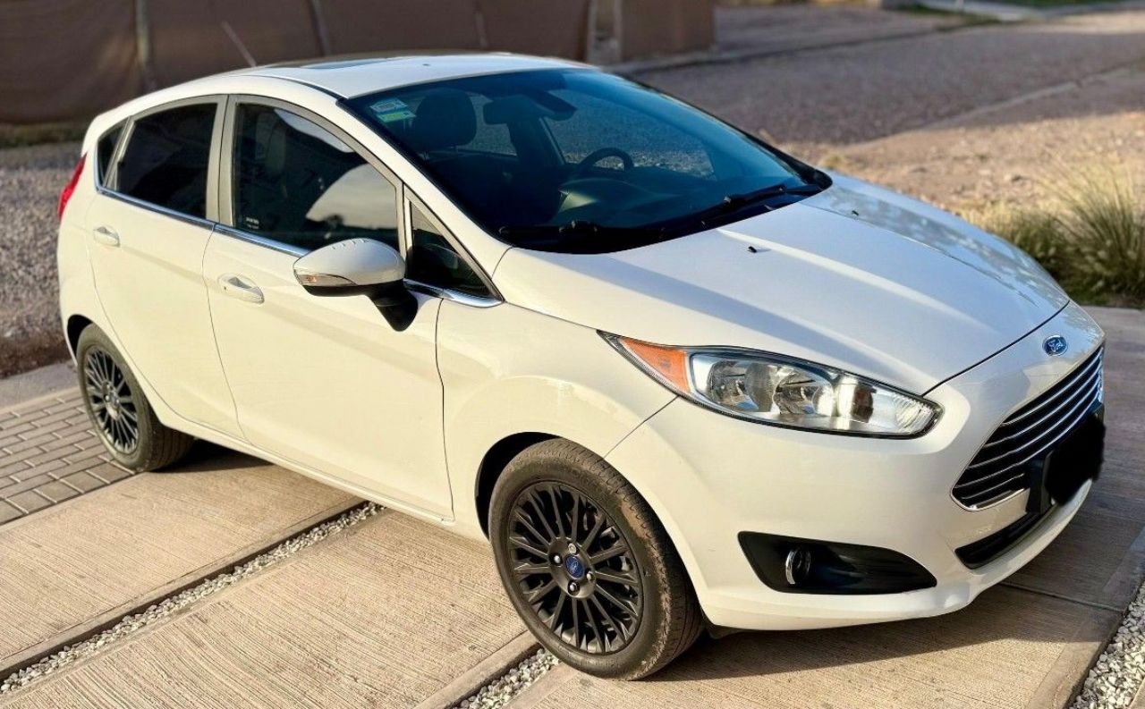 Ford Fiesta KD Usado en Mendoza, deRuedas