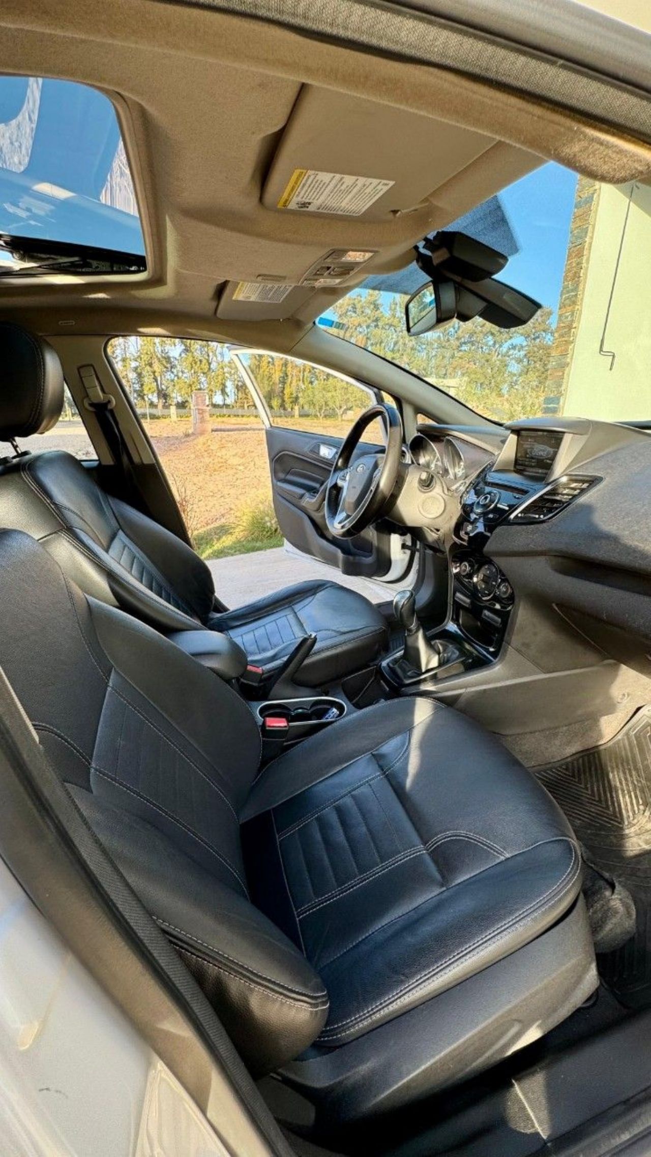 Ford Fiesta KD Usado en Mendoza, deRuedas