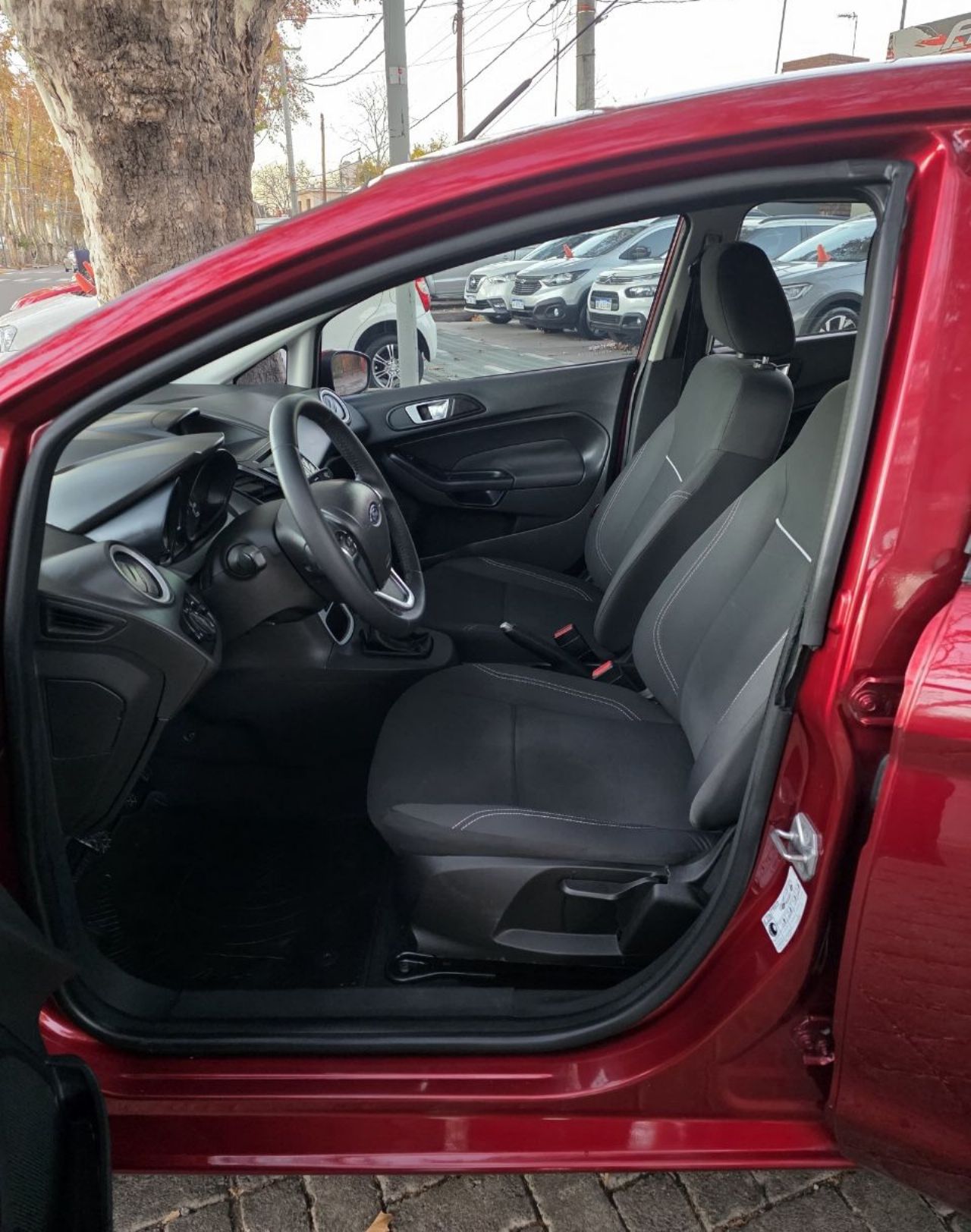 Ford Fiesta KD Usado en Mendoza, deRuedas