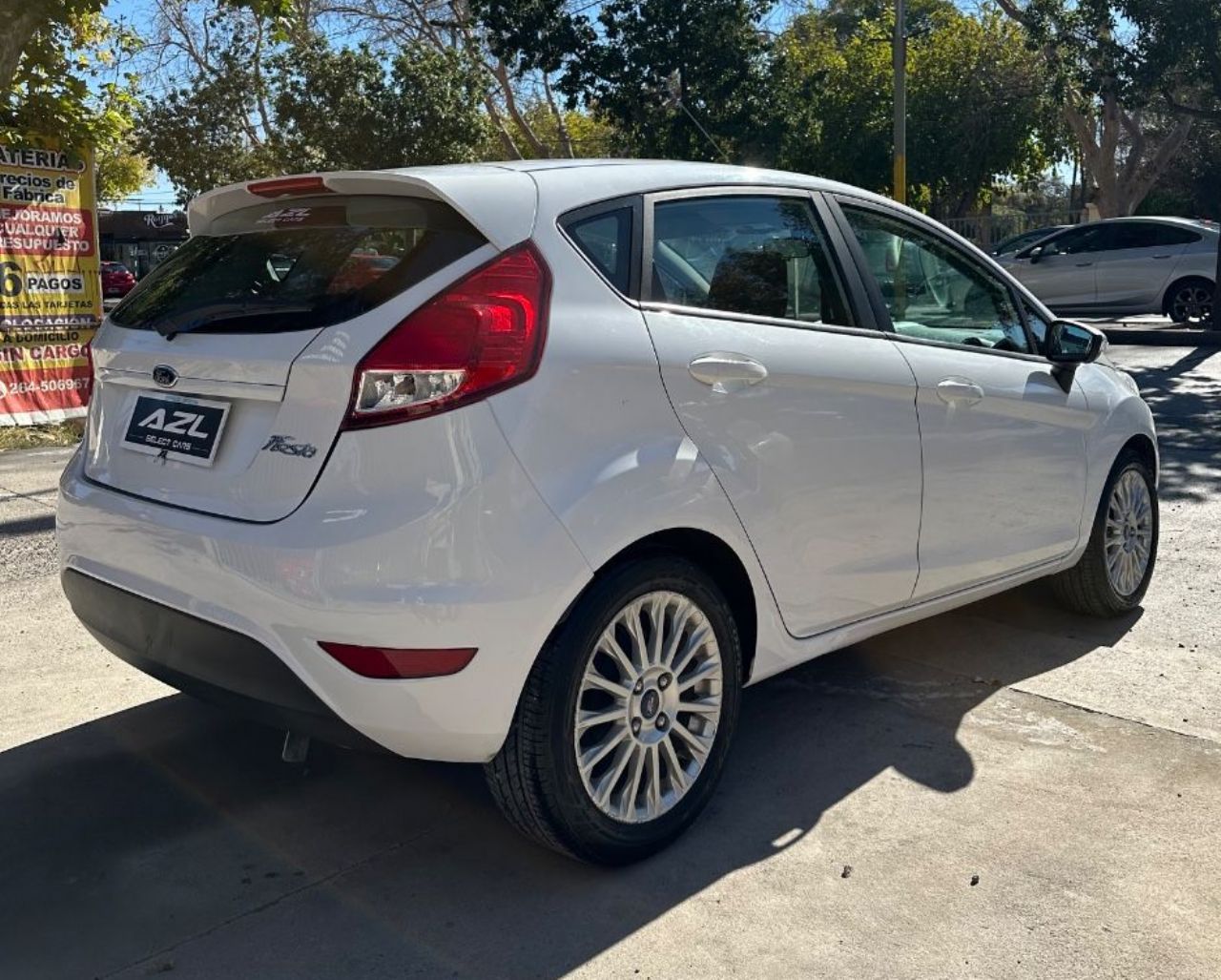 Ford Fiesta KD Usado en San Juan, deRuedas