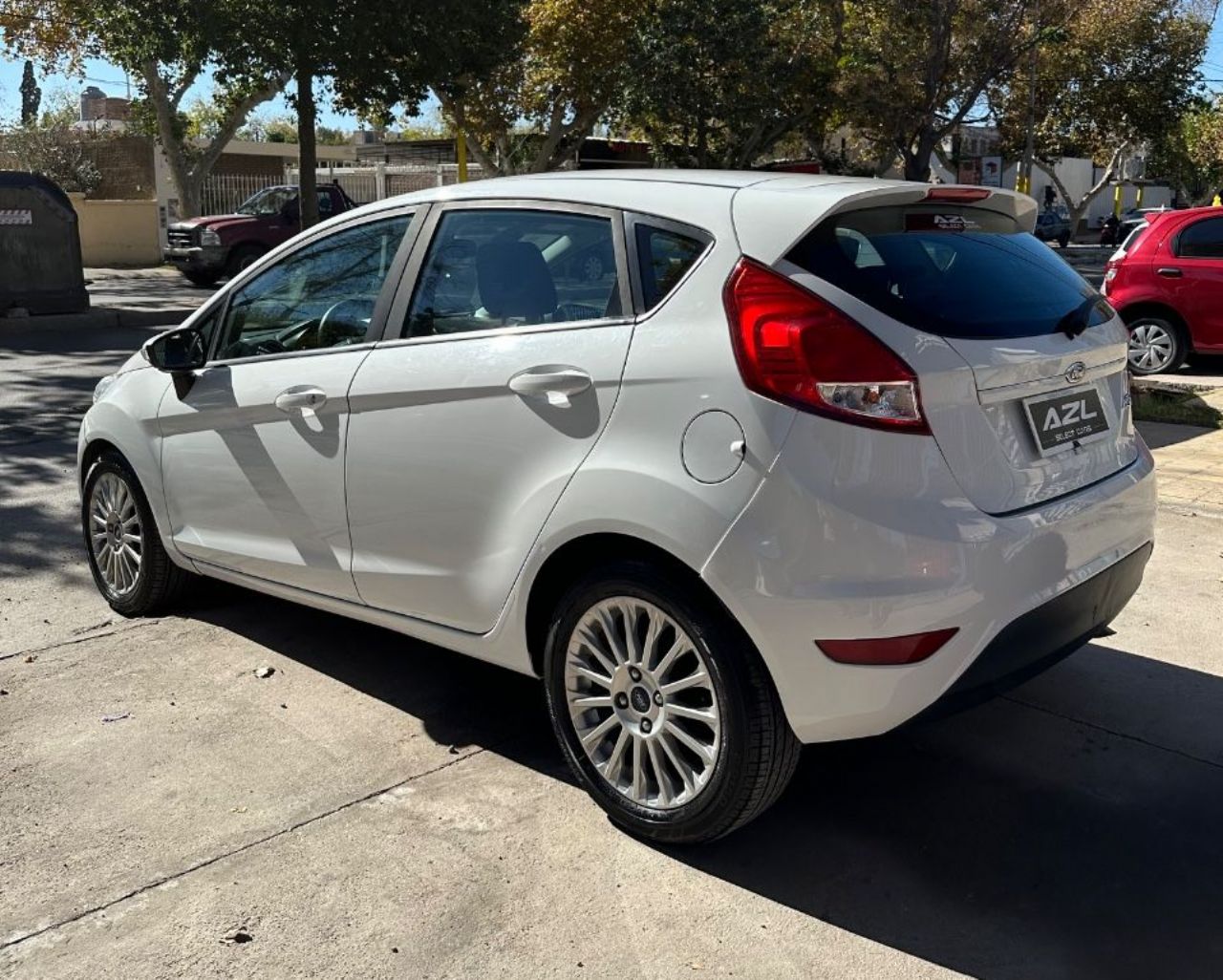 Ford Fiesta KD Usado en San Juan, deRuedas