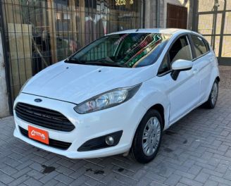 Ford Fiesta KD Usado en Córdoba Financiado