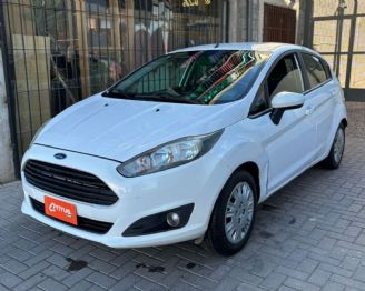 Ford Fiesta KD Usado en Córdoba Financiado