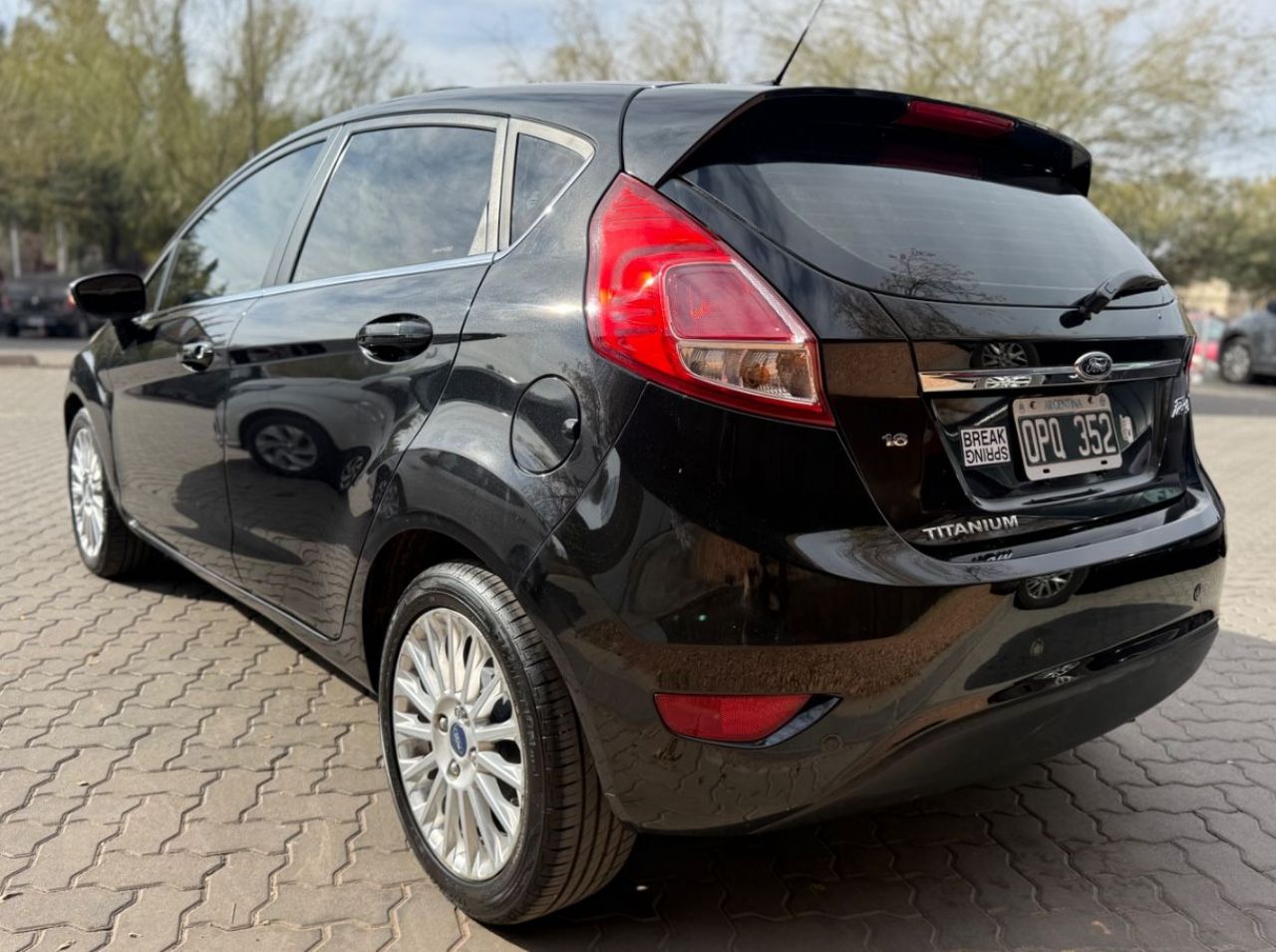 Ford Fiesta KD Usado en Mendoza, deRuedas