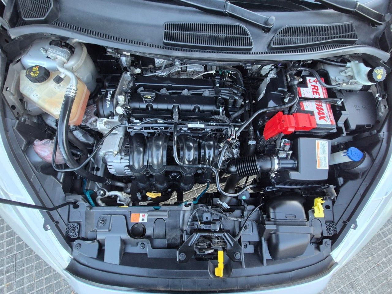 Ford Fiesta KD Usado Financiado en Mendoza, deRuedas