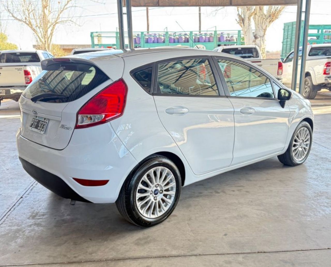 Ford Fiesta KD Usado Financiado en Mendoza, deRuedas