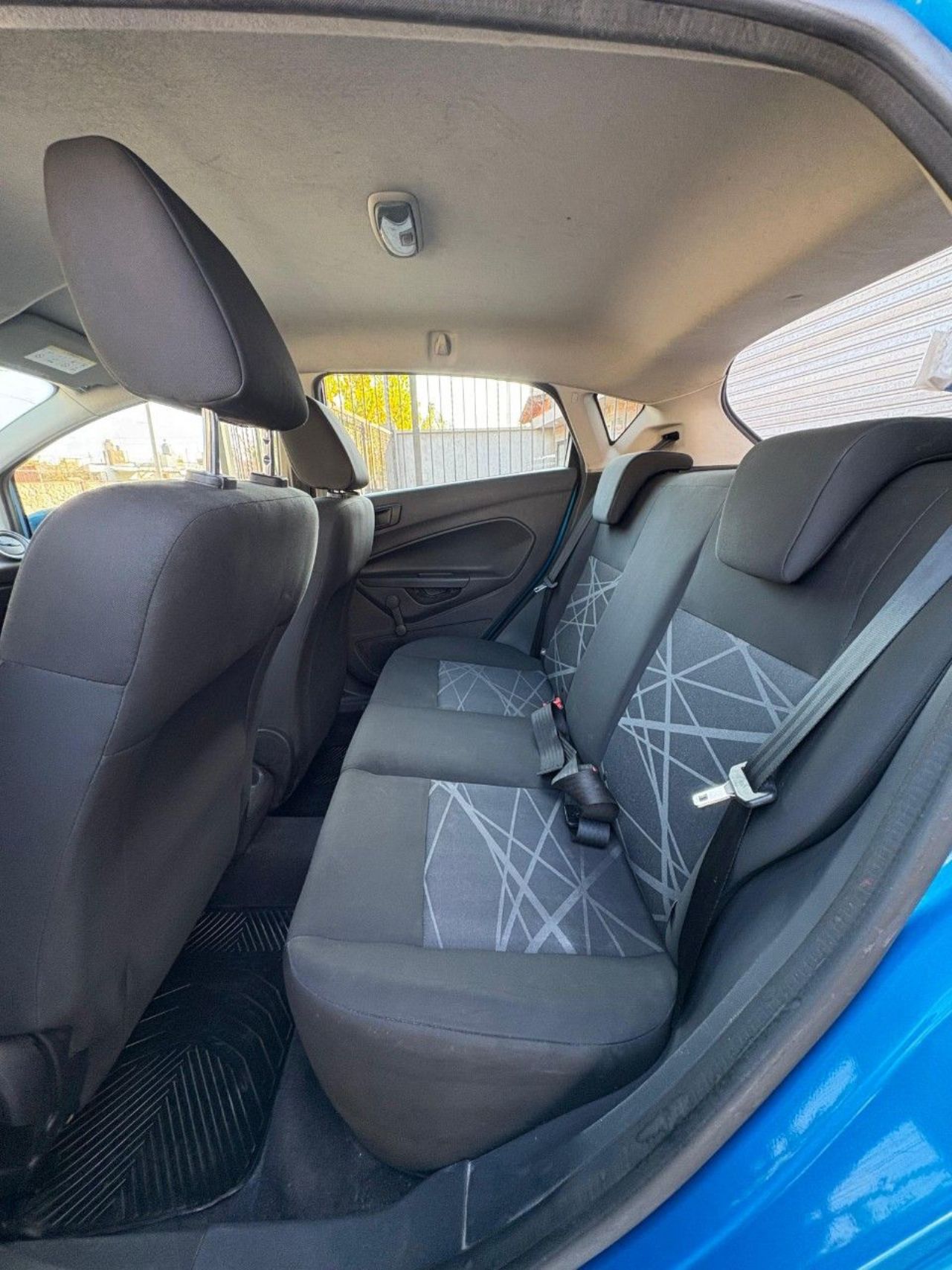 Ford Fiesta KD Usado en Mendoza, deRuedas
