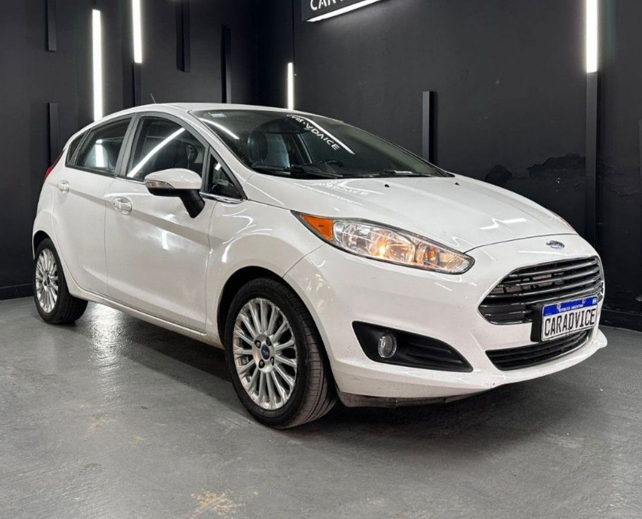 Ford Fiesta KD Usado en Córdoba, deRuedas