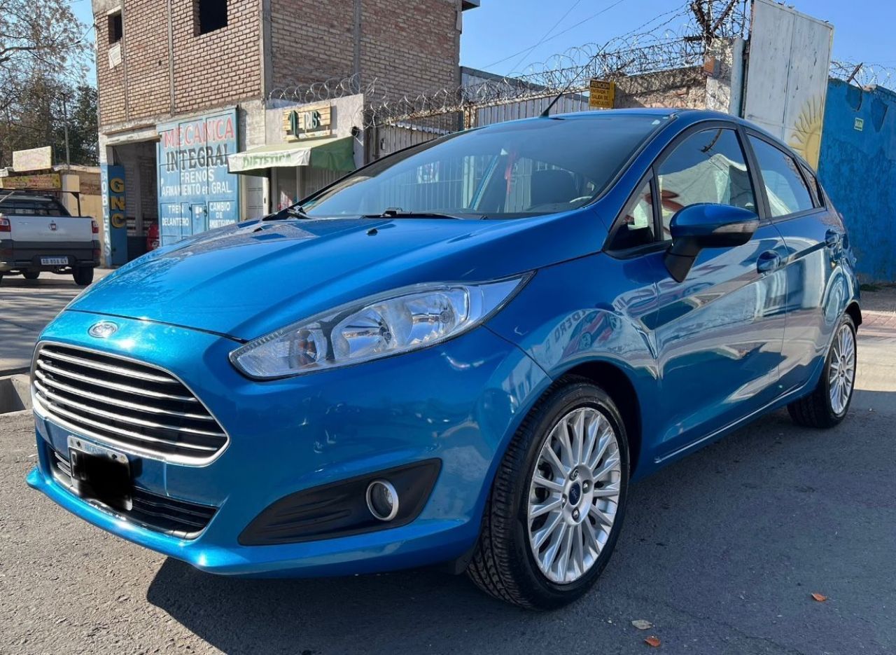 Ford Fiesta KD Usado en Mendoza, deRuedas