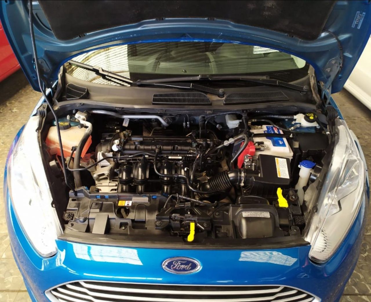 Ford Fiesta KD Usado en Mendoza, deRuedas