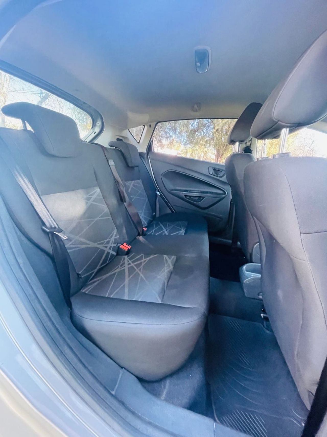 Ford Fiesta KD Usado Financiado en Mendoza, deRuedas