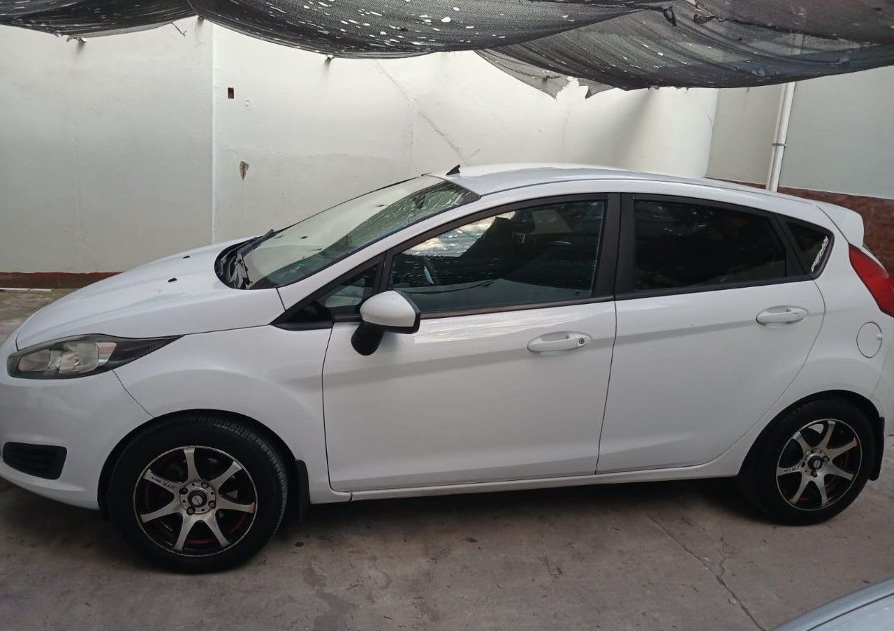 Ford Fiesta KD Usado en Buenos Aires, deRuedas