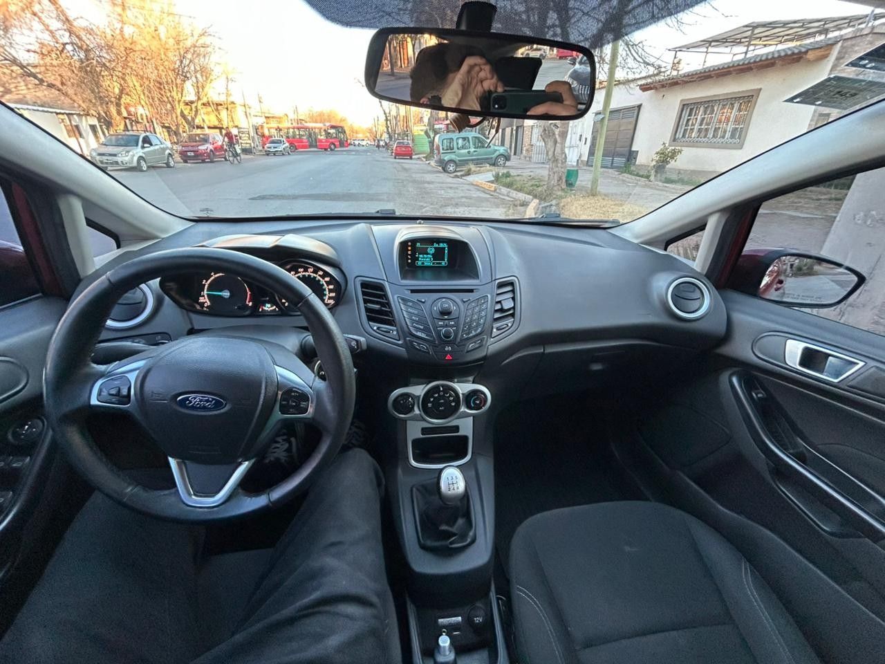 Ford Fiesta KD Usado en Mendoza, deRuedas