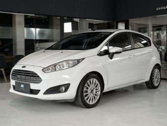 Ford Fiesta KD Usado en Córdoba Financiado