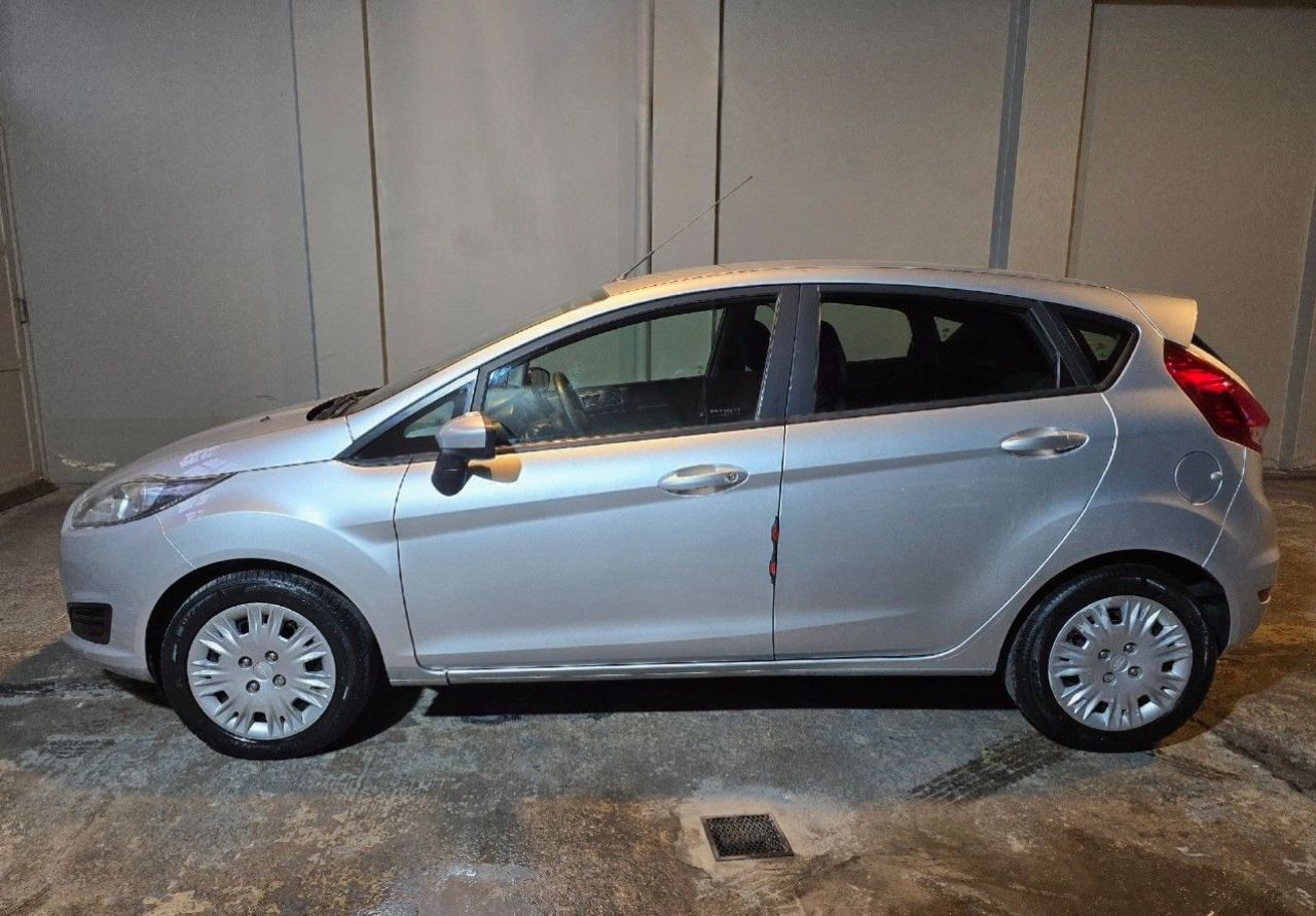 Ford Fiesta KD Usado Financiado en Mendoza, deRuedas