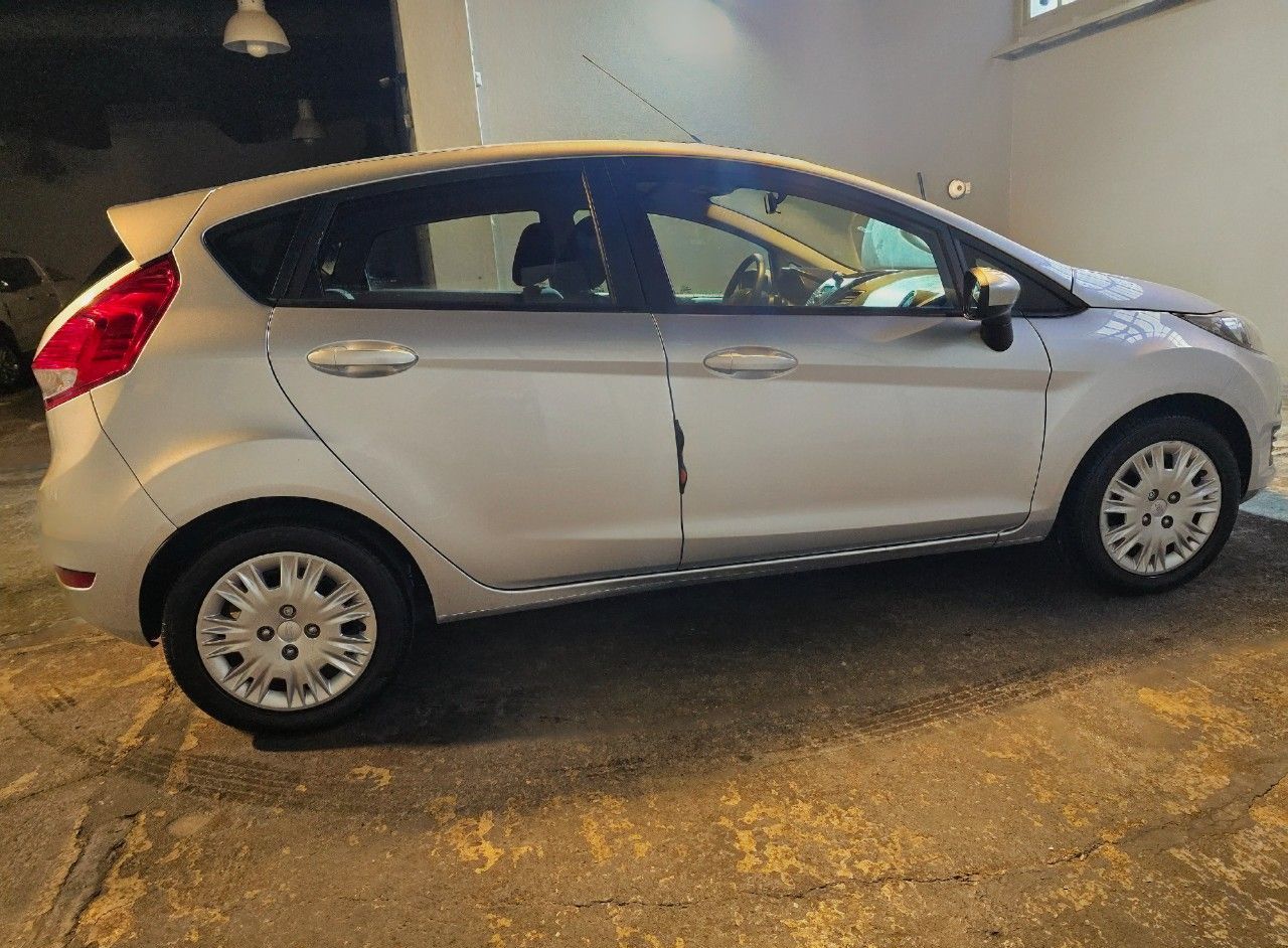 Ford Fiesta KD Usado Financiado en Mendoza, deRuedas