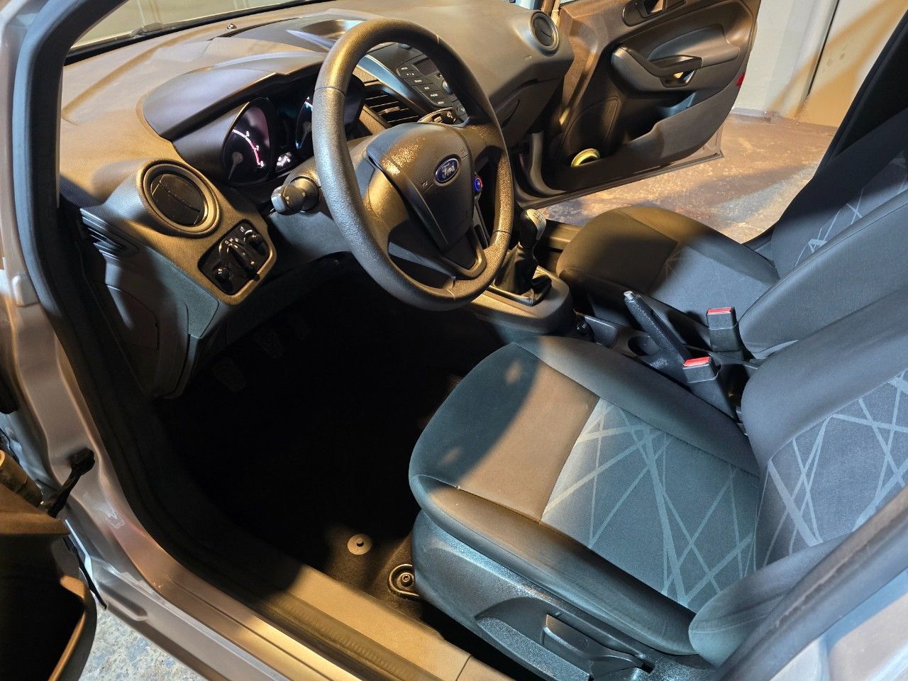 Ford Fiesta KD Usado Financiado en Mendoza, deRuedas