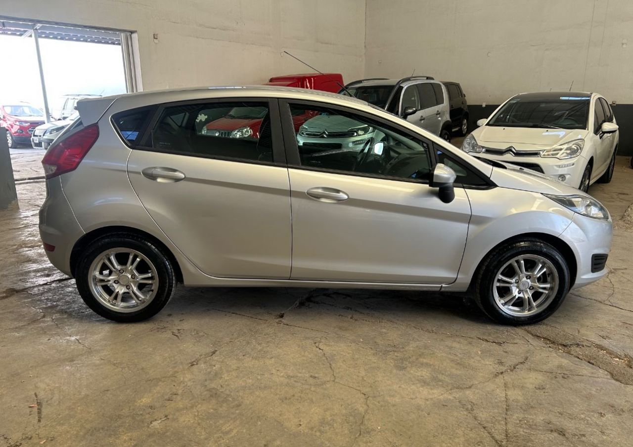 Ford Fiesta KD Usado en Mendoza, deRuedas