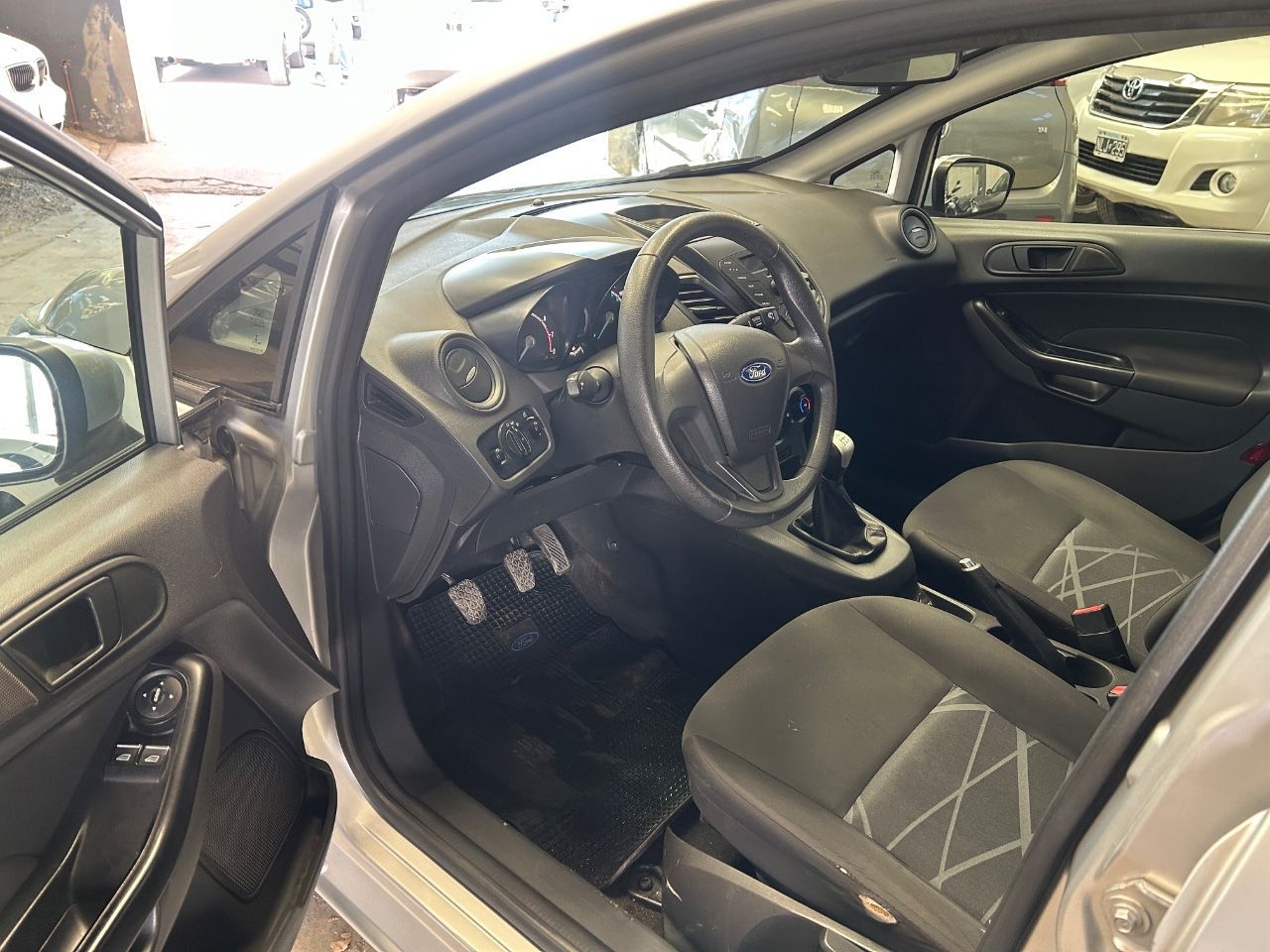 Ford Fiesta KD Usado en Mendoza, deRuedas