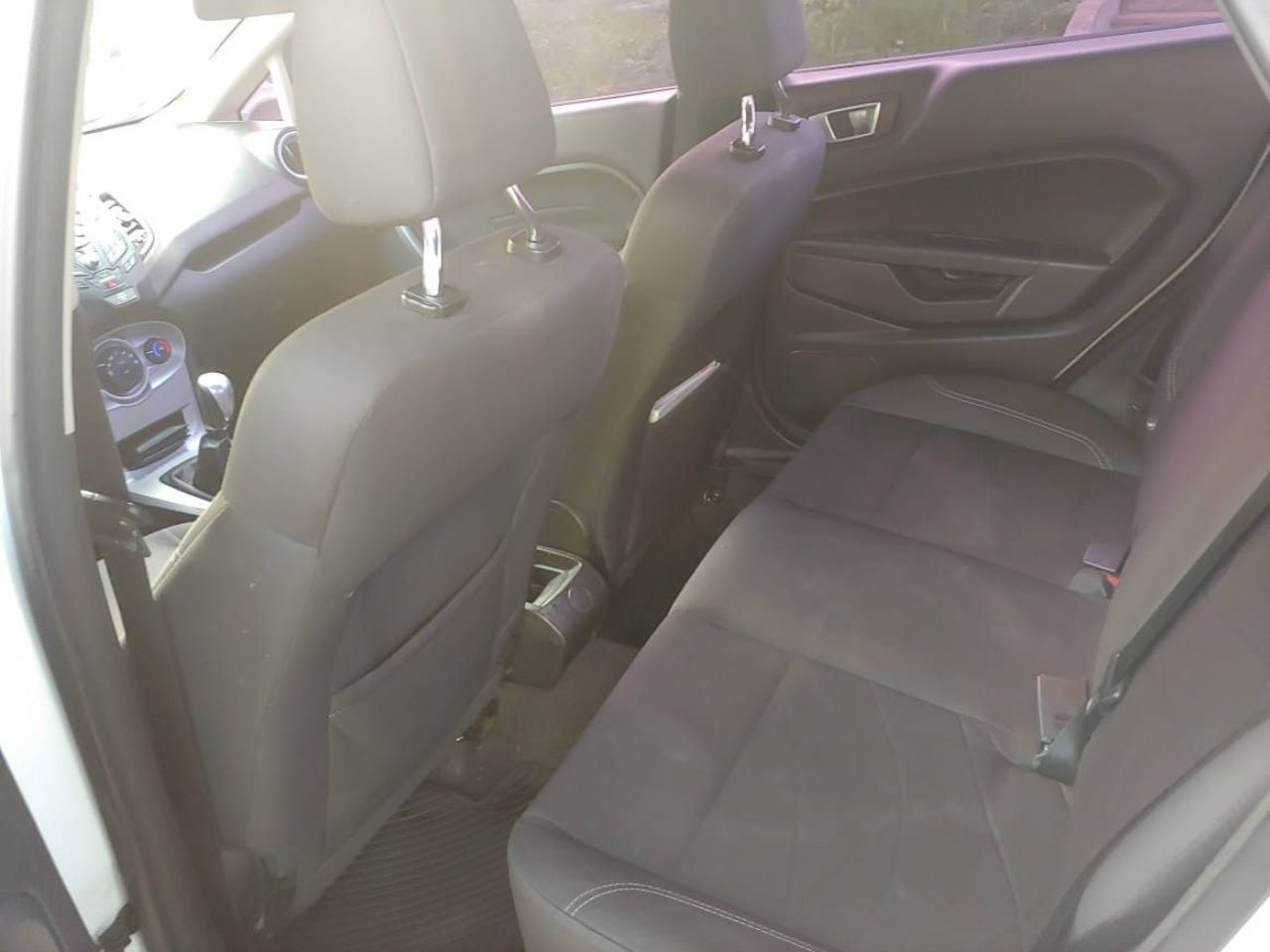 Ford Fiesta KD Usado en Buenos Aires, deRuedas