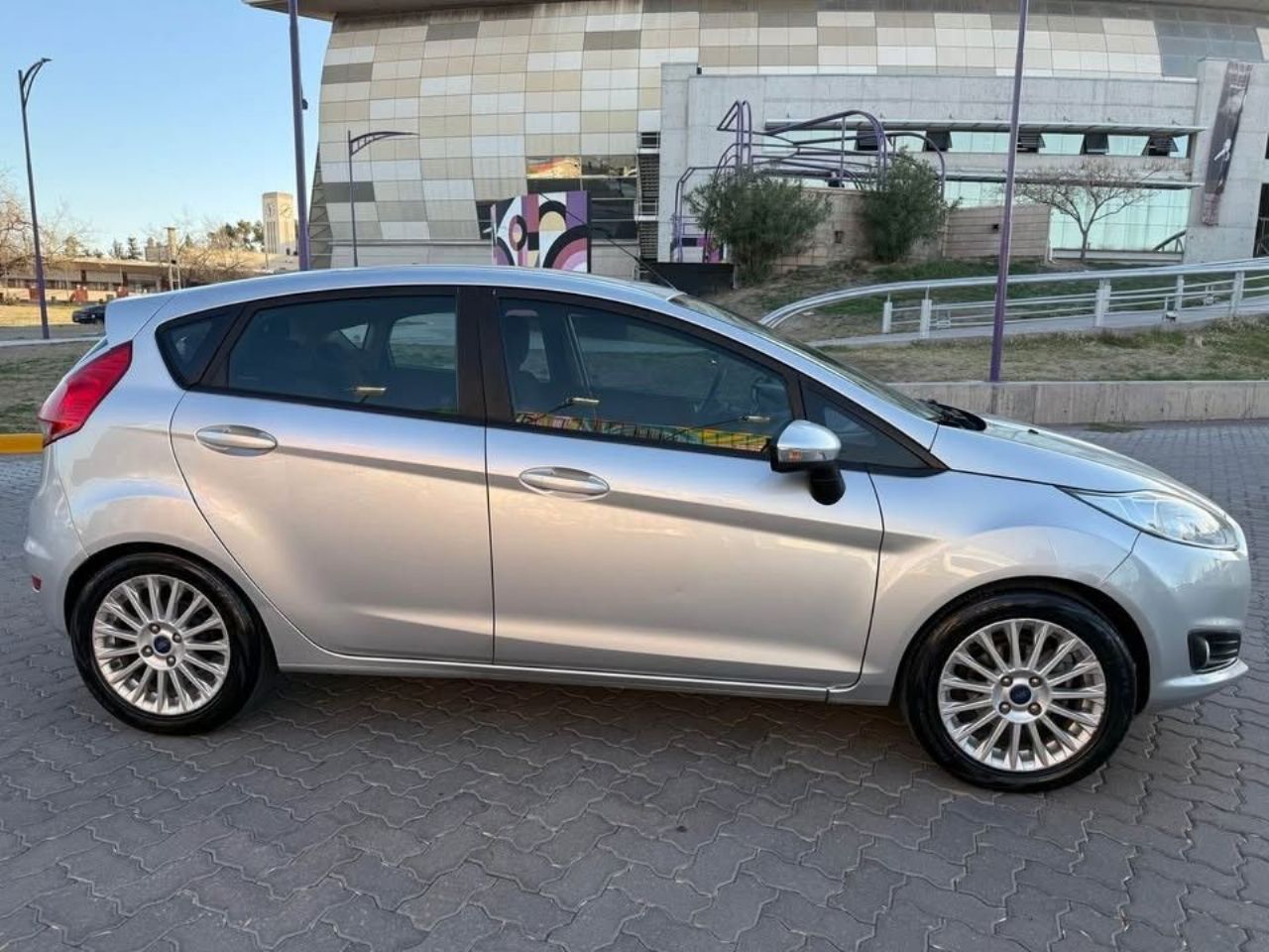Ford Fiesta KD Usado en Mendoza, deRuedas
