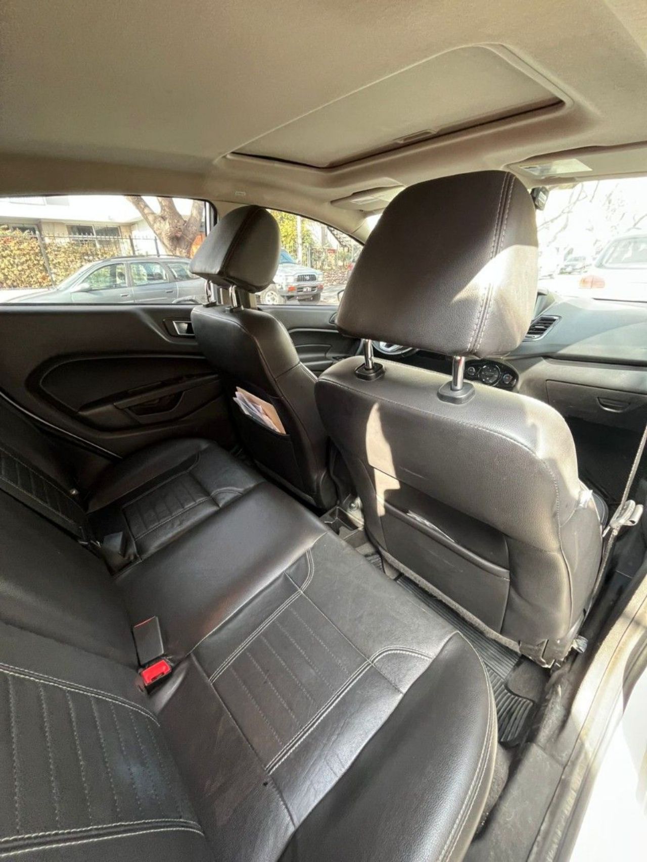 Ford Fiesta KD Usado en Mendoza, deRuedas