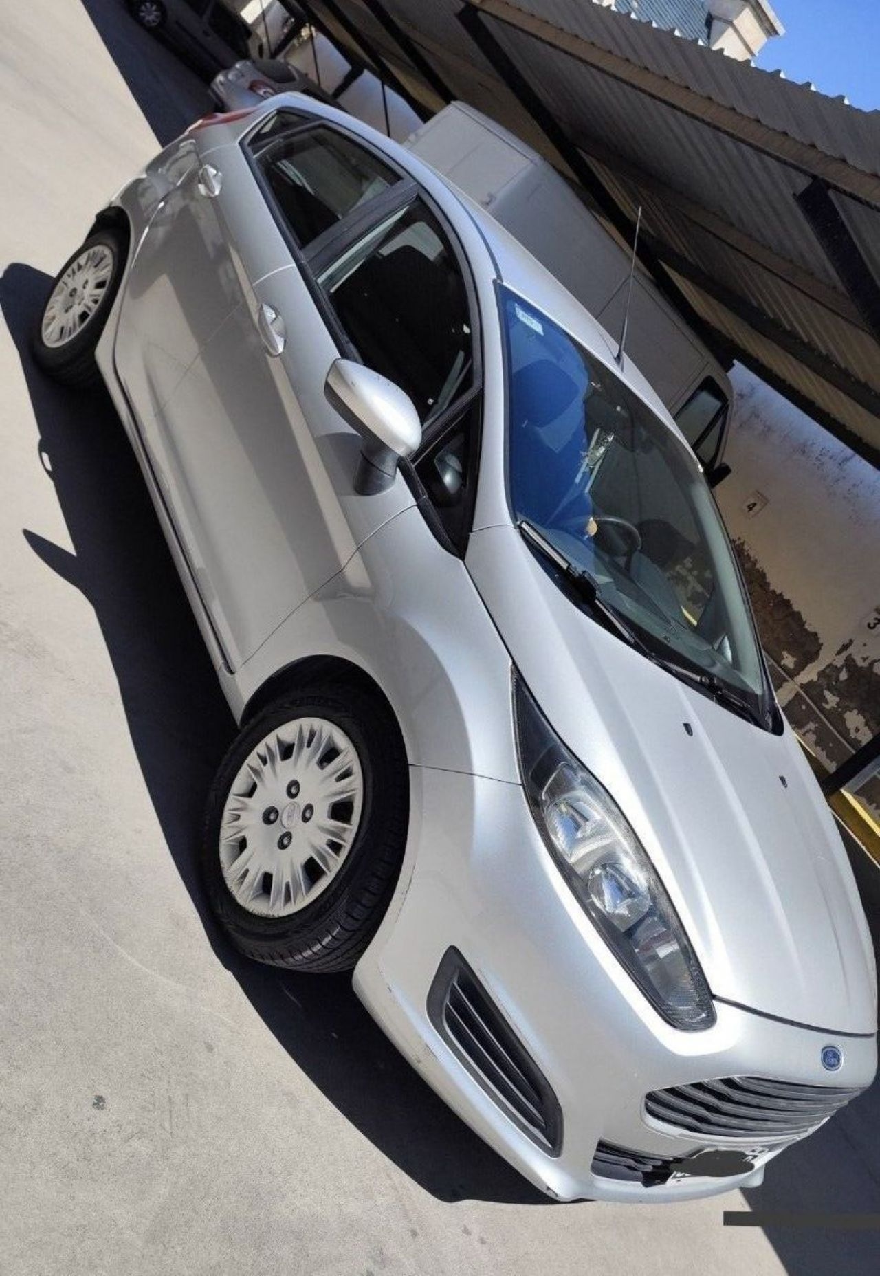 Ford Fiesta KD Usado en Mendoza, deRuedas