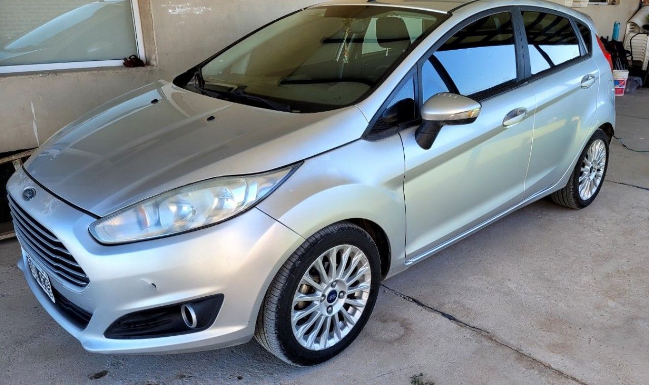 Ford Fiesta KD Usado en Río Negro, deRuedas