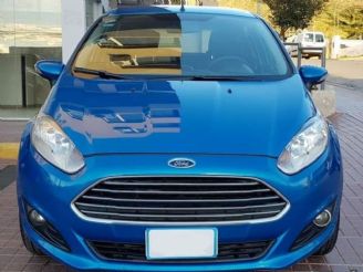 Ford Fiesta KD Usado en Córdoba Financiado