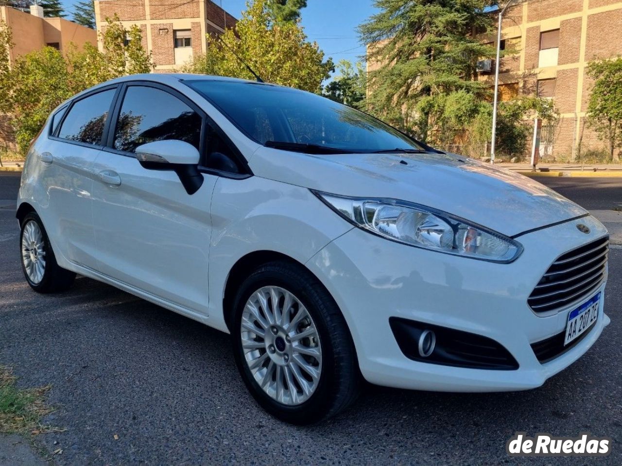 Ford Fiesta KD Usado en Mendoza, deRuedas