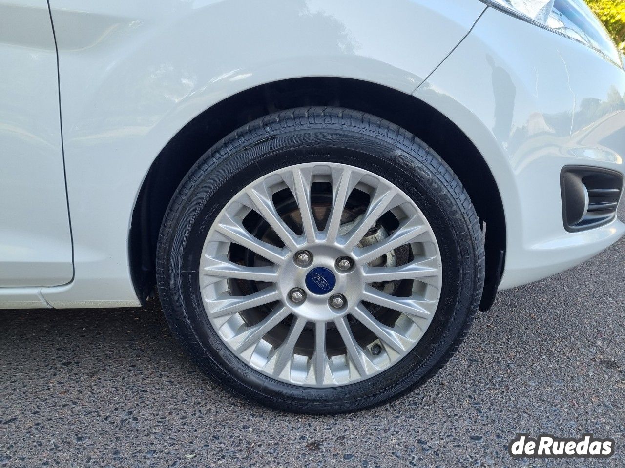 Ford Fiesta KD Usado en Mendoza, deRuedas