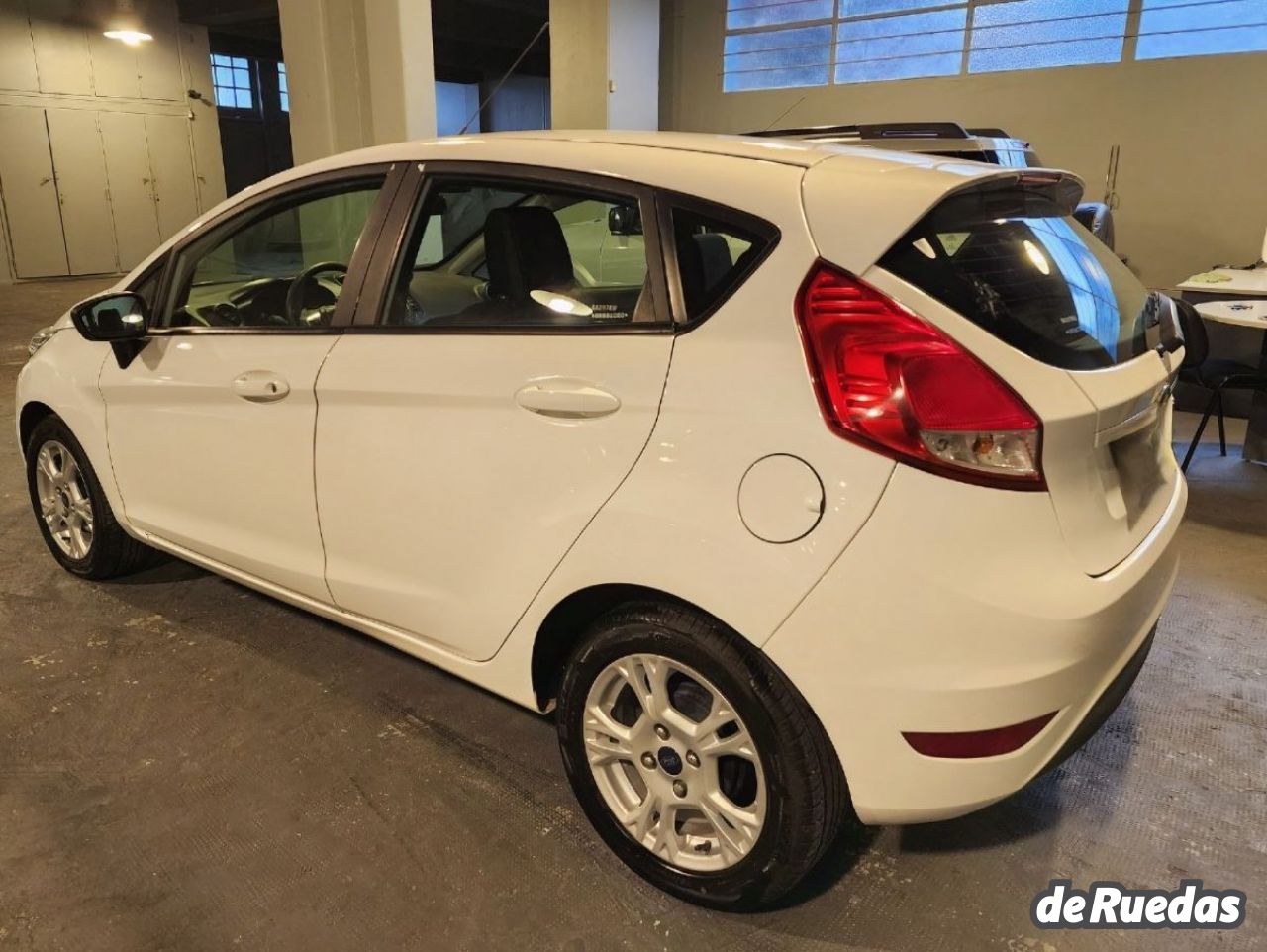 Ford Fiesta KD Usado en Mendoza, deRuedas