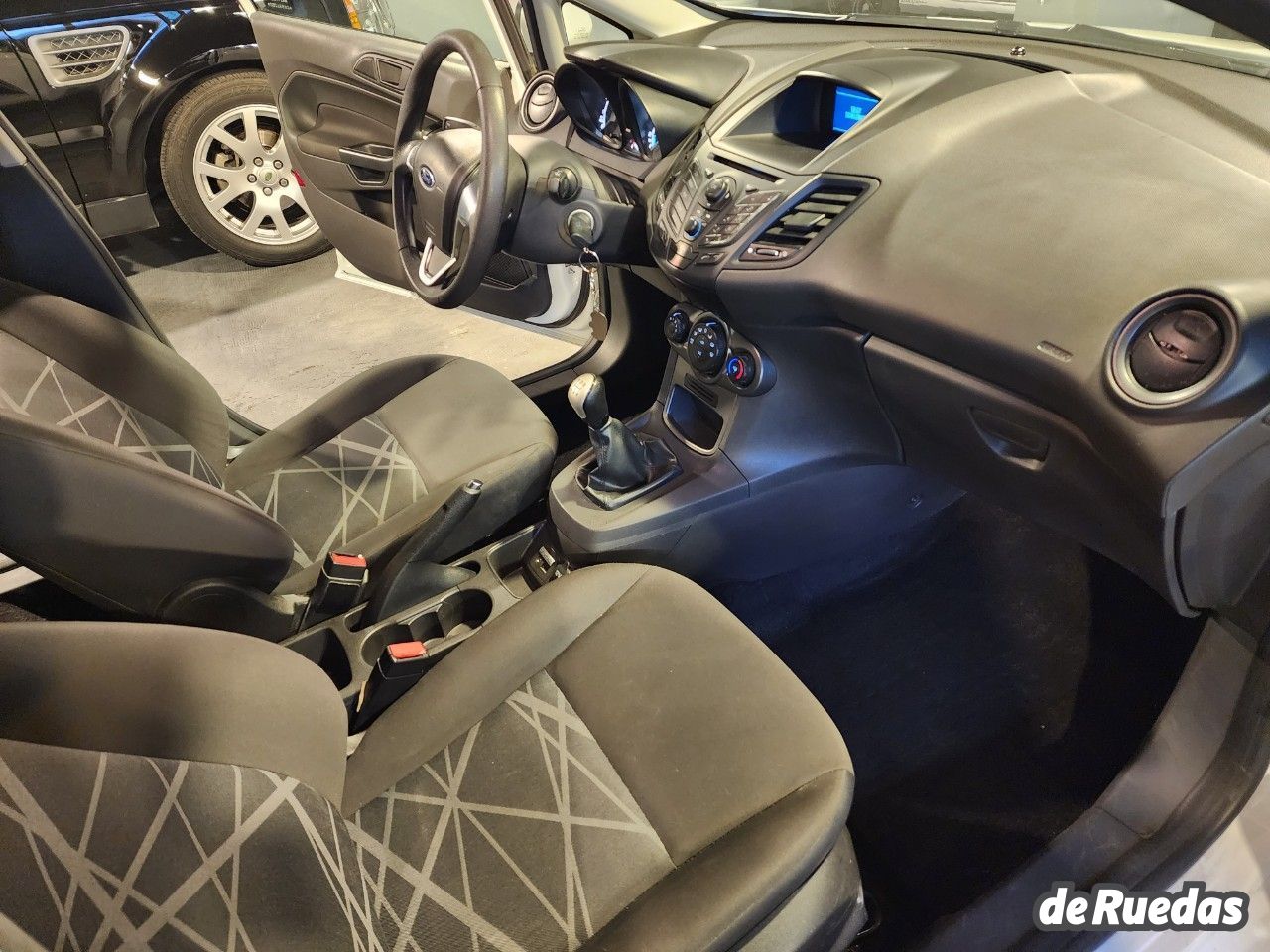 Ford Fiesta KD Usado en Mendoza, deRuedas