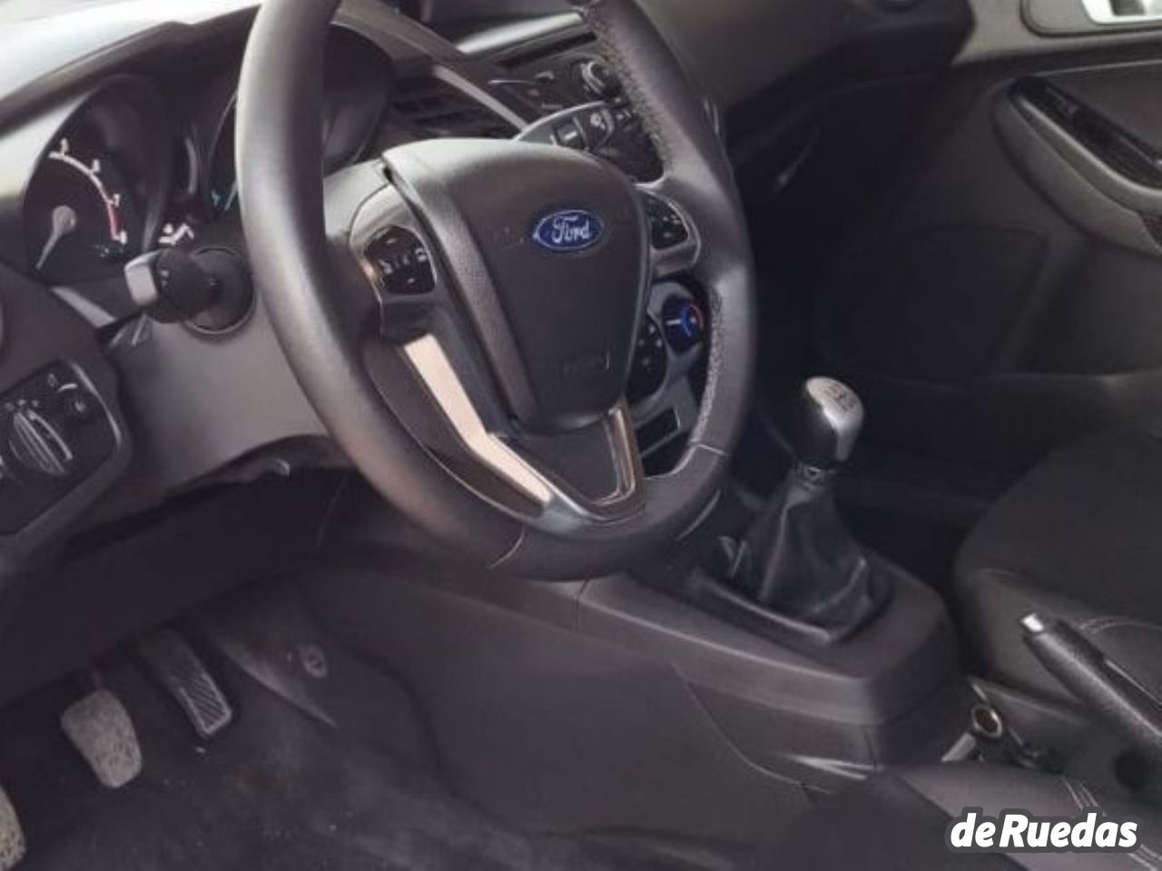 Ford Fiesta KD Usado en Mendoza, deRuedas