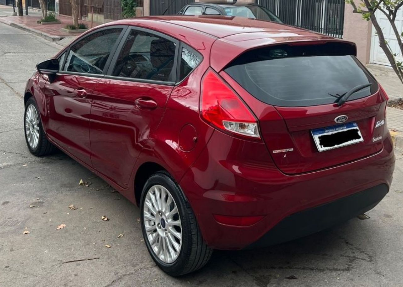Ford Fiesta KD Usado en Mendoza, deRuedas